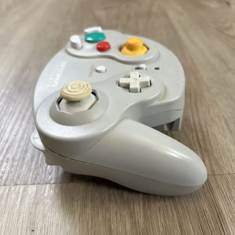 Nintendo Gamecube Wavebird Wireless Controller Gray No Receiver or Back Cover